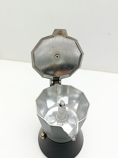 Гейзерна кавоварка A2ZWORLD (товар вживаний) Луцк - изображение 3