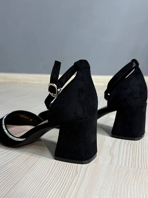 Туфли женские Meideli 2813-1 лодочки с ремешком замшевые со стразами на каблуке черные, 37, 23,5 см Киев - изображение 3