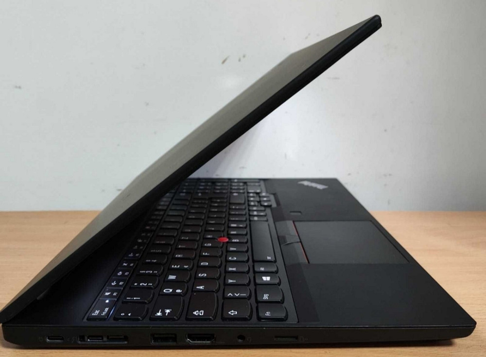 Ноутбук Lenovo P53s 15,6