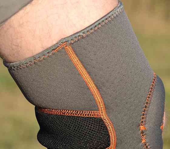Наколінник MadMax MFA-297 Knee Support with Patella Stabilizer Dark Grey/Orange L Киев