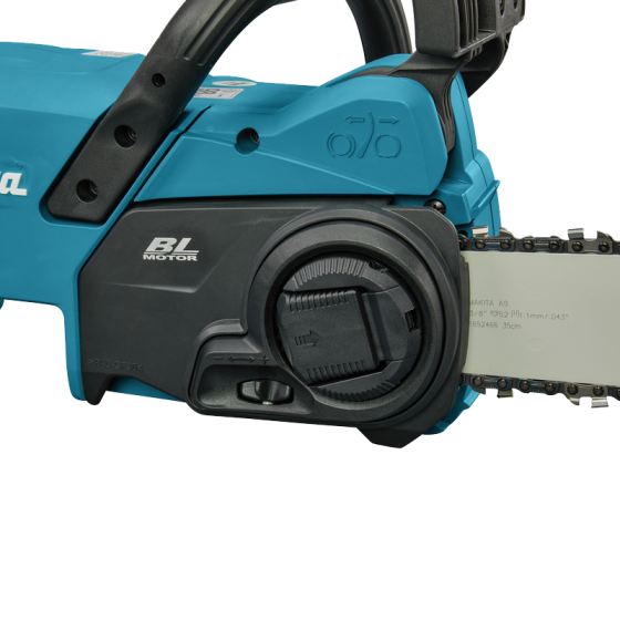 Професійна акумуляторна ланцюгова пила MAKITA DUC357RT : з АКБ 18V 5 Ah, шина 35 см, вага 4.2 кг Київ