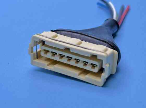 Разъем коммутатора ВАЗ 2101 - 2107, 2108 - 2109, 2121, ТАВРИЯ 6-контактный (пр-во Украина) Харьков