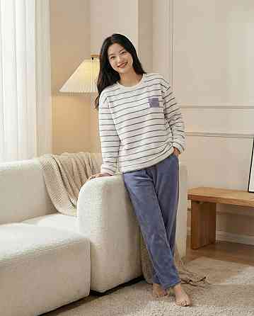 Жіноча тепла плюшева піжама-двійка: кофта та штани Джинс, 42/46 Одеса