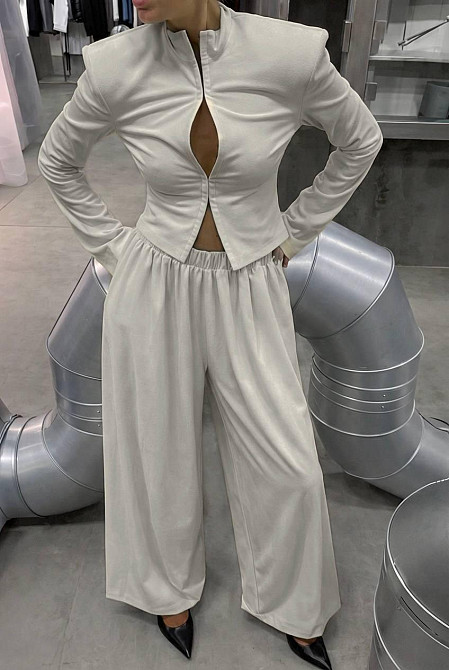 Жіночий стильний повсякденний костюм із замшільника дайвінгу Айворі, 44/46 Одеса - фото 1