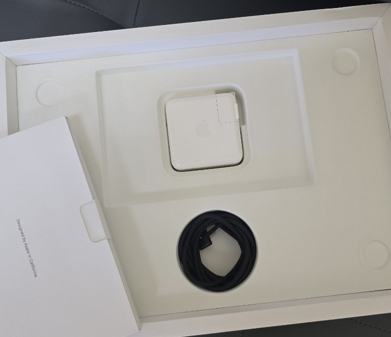 MacBook Pro 14