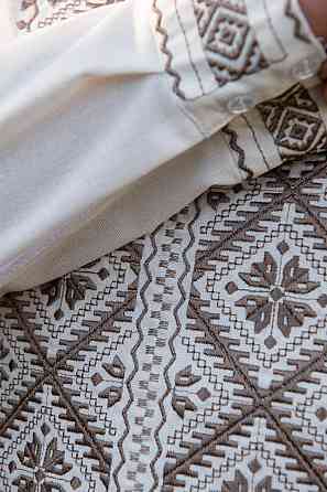 Вышиванка льняная мужская, длинный рукав, молочная,( лен ) топ Киев