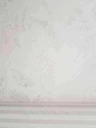 Шпалери флізелінові дитячі еко Lutece Tartine et Chocolat ніжні великі гілки листя світло сірі на білому Київ