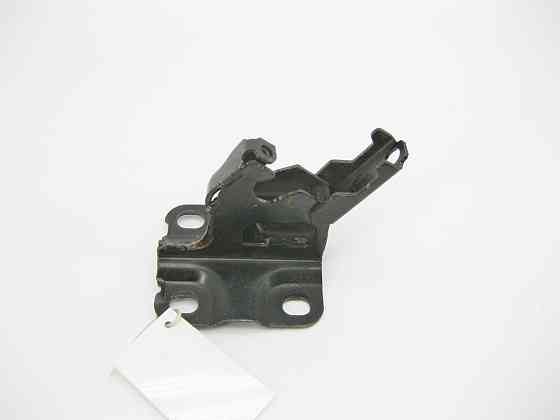 Mercedes-Benz  A2119200065 Центральна петля - кріплення задньої відкидної спинки¶ Одесса