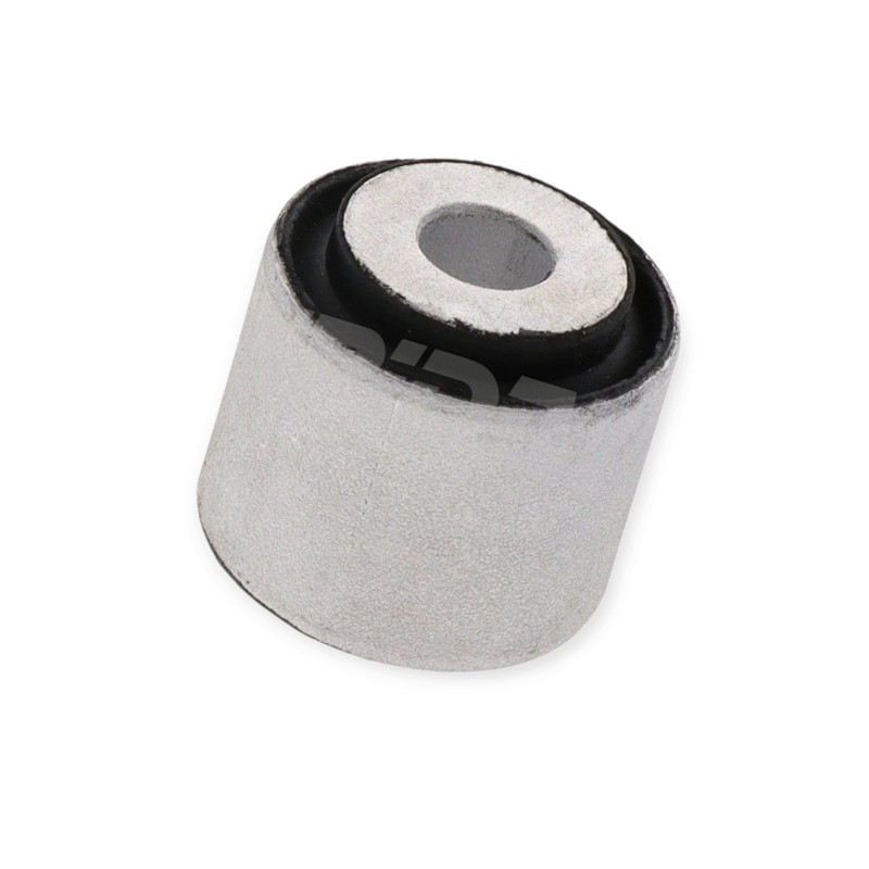 Сайлентблок заднего Мерседес Бенс C-Class верхний наружный передний рычага Мукачево - изображение 1