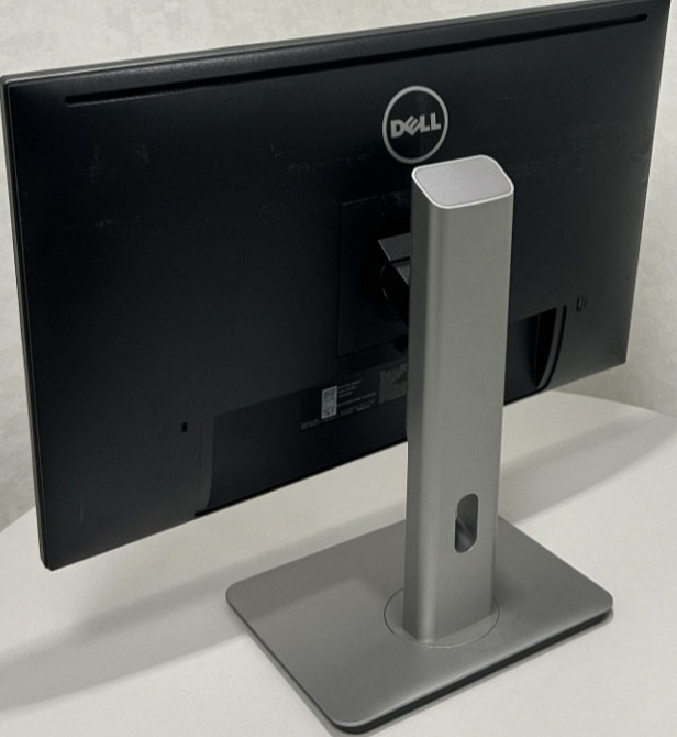 Монітор Безрамний 24" Full HD DEll Ultra Sharp U2415 Київ - фото 4