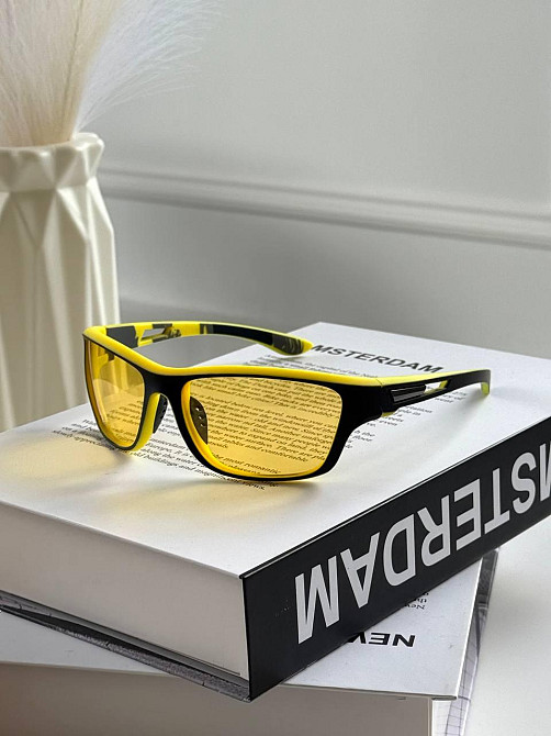 Стильні Чоловічі спортивні окуляри POLARIZED з пластиковою оправою на середнє обличчя Київ - фото 7