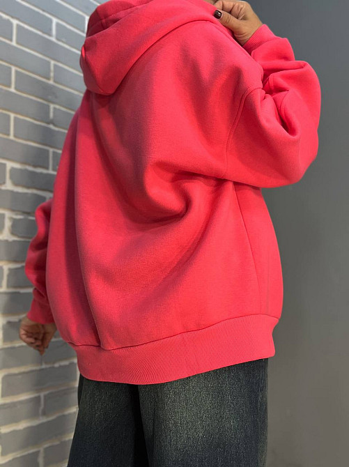 Толстовка жіноча Quzen 482 подовжена на блискавці капюшон базова оверсайз фліс утеплена one size, ма Одеса - фото 5