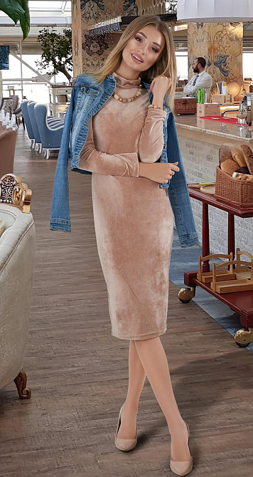 Оксамитове мідіплаття Київ - фото 1