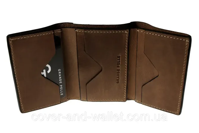 Компактный мужской кожаный кошелек на магнитной застежке Grande Pelle 504120 Киев - изображение 4