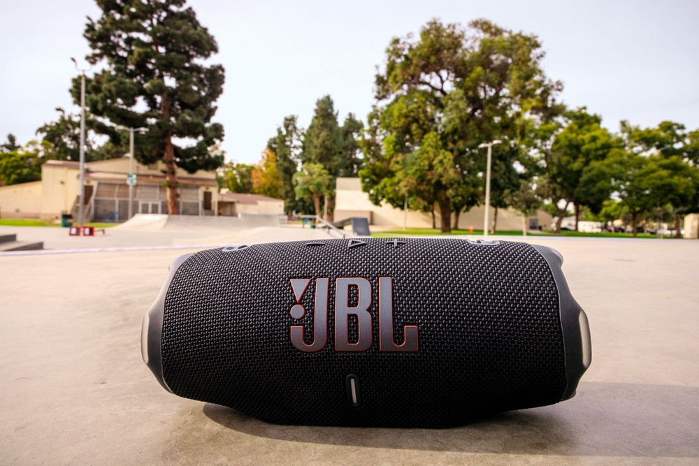 Портативна акустика JBL Charge 6 Squad (JBLCHARGE6SQUAD) (7106536) Київ - фото 18