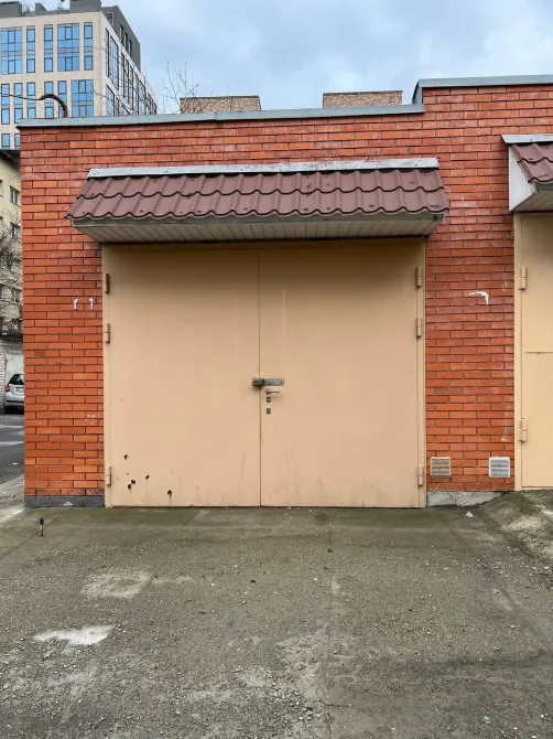 Нове, Продам цегляний Гараж центр міста (район Жовтневого суду) Дніпро - фото 1