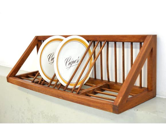 Полка для тарелок и блюд 