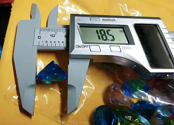 Акриловые бриллианты RESTEQ разноцветные, 50 шт в упаковке — декоративные акриловые камни для украшений, творчества и декора Киев