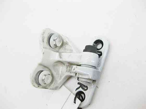 Mercedes-Benz  A1767300637 Верхня петля задніх правих дверей CLA Shooting Brake X117 CLA C117 GLA X156 A-class W176 Одеса