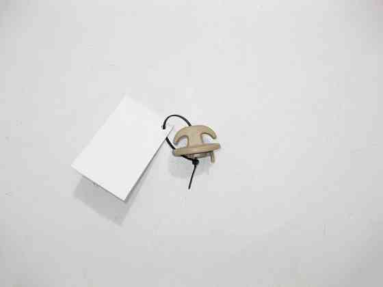 Mercedes-Benz  A1648100240 8K67 Пластиковий гачок кріплення багажу бежевий ML GLE GL GLS Одесса