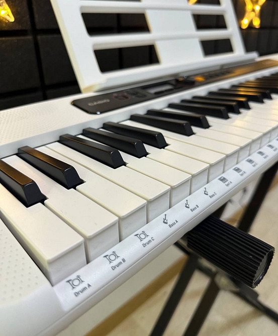 ПРОФЕССИЙНЫЙ белый синтезатор CASIO, цифровое электронное пианино. Харьков - изображение 4