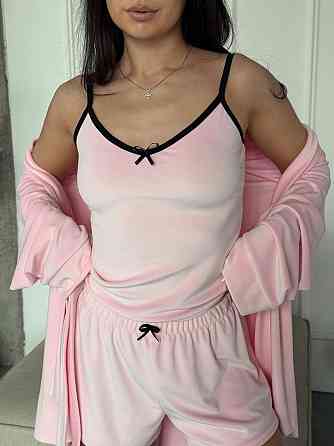 Женский повседневный домашний велюровый комплект тройка: халатик+майка+шорты Розовый Одесса