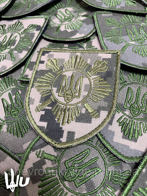 Шеврон Отдельный полк Президента (Форма щит. На липучке) Размер 8x7см Киев - изображение 2