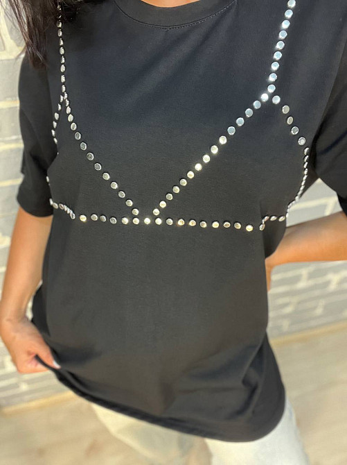 Футболка жіноча Yi Fang 320 оверсайз подовжена заклепки бра one size, чорний, one size Київ - фото 12