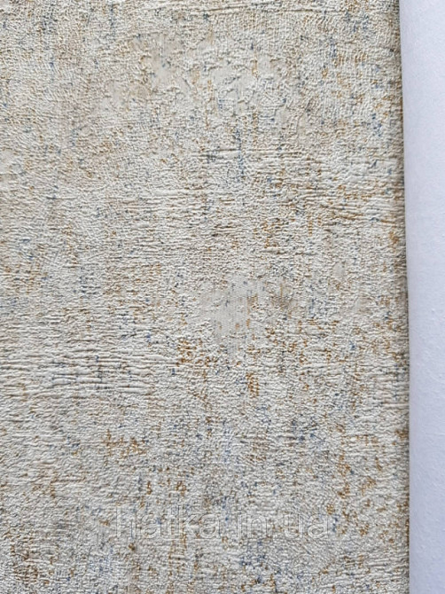 Обои метровые виниловые на флизелине Grandeco ATB однотонные под ткань гобелен золотистые с синим Киев - изображение 1