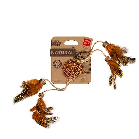 Игрушка для кошек WAUCAT Fun Natural Плетеный мячик с перьями, дерево, перо, джутовая веревка, 40 см Киев