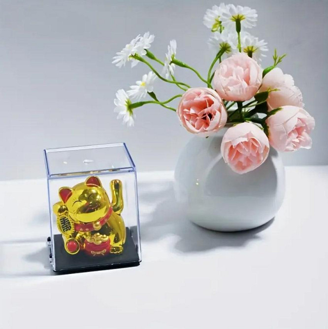 Мини-фигурка Манеки-неко на солнечных батареях – японский талисман удачи и богатства. Цвет Золото Киев - изображение 1