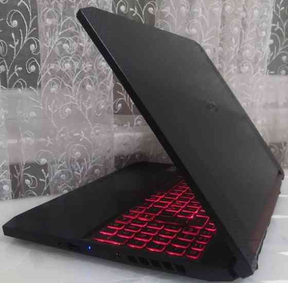 Ноутбук: ASER NITRO 5/ Ryzen 5 3550H/ RAM16GB/ RX 560X 4Gb. SSD. Київ