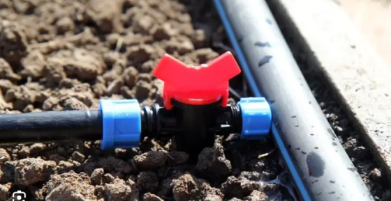 Кран стартовий з піджимом для стрічки крапельного поливу Дніпро