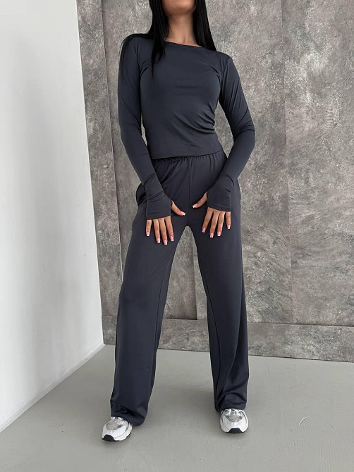 Женский базовый костюм тройка: лонгслив, футболка и штаны микродайвинг Графит Одесса - изображение 1