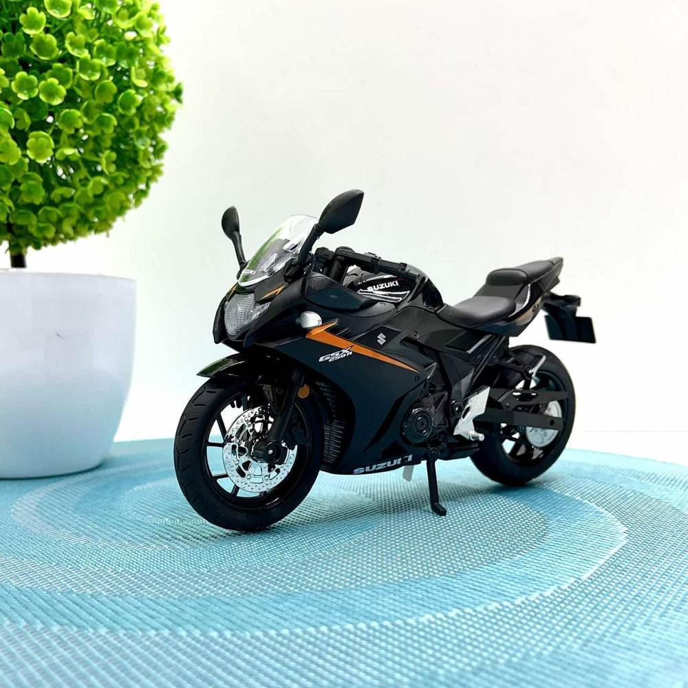 Мотоцикл металопластиковий звуки підсвічування гумові шини рухомі елементи 1:12 Чорний (BG 69-325) Чернігів - фото 1