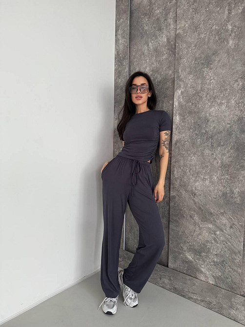 Женский базовый прогулочный костюм двойка: футболка и штаны натуральная вискоза Одесса - изображение 10