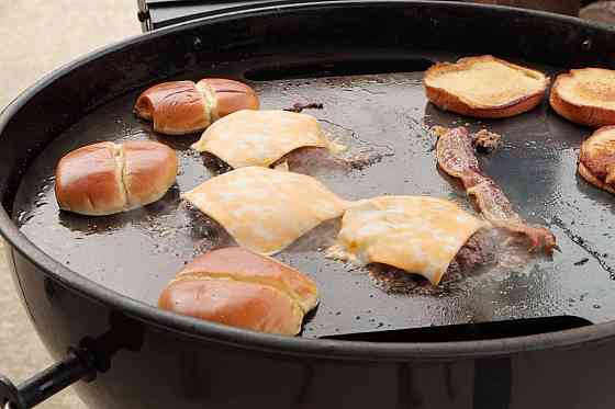 Планча сталева Slow and Sear  Flat Top Plancha для вугільних грилів 57 см WZ-SSXU-5EBK Код: 013156 Рівне