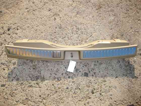 Mercedes-Benz  A1666900341 8N84 Накладка отвору багажника нижня бежева GL GLS X166 Одесса