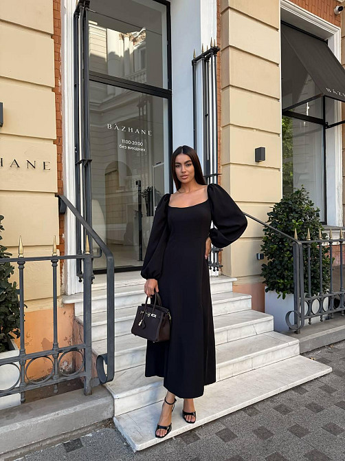 Женское праздничное сдержанное макси платье с разрезом костюмка Черный, 46/48 Одесса - изображение 6