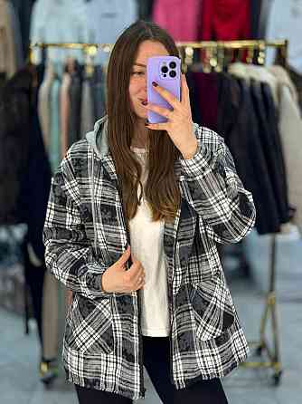 Жіноча тепла сорочка з капюшоном у карту байка на хутрі Чорний Одеса