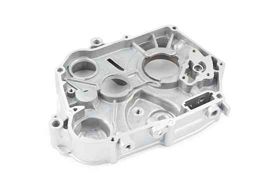 Картер Delta (139FMB) (правий) (без кріплень під електростартер, під сепаратор) MANLE Киев