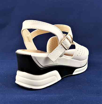 Жіночі Сандалі Босоніжки на Танкетці Платформа Білі Літні (розміри: 38,39,40) - К2 Дніпро