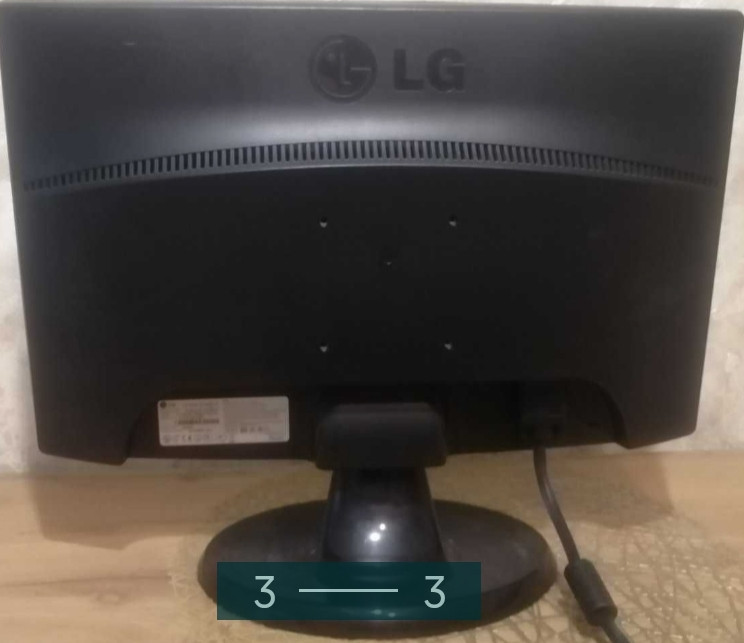 Монітор б/у.: LG у гарному стані. Київ - фото 1
