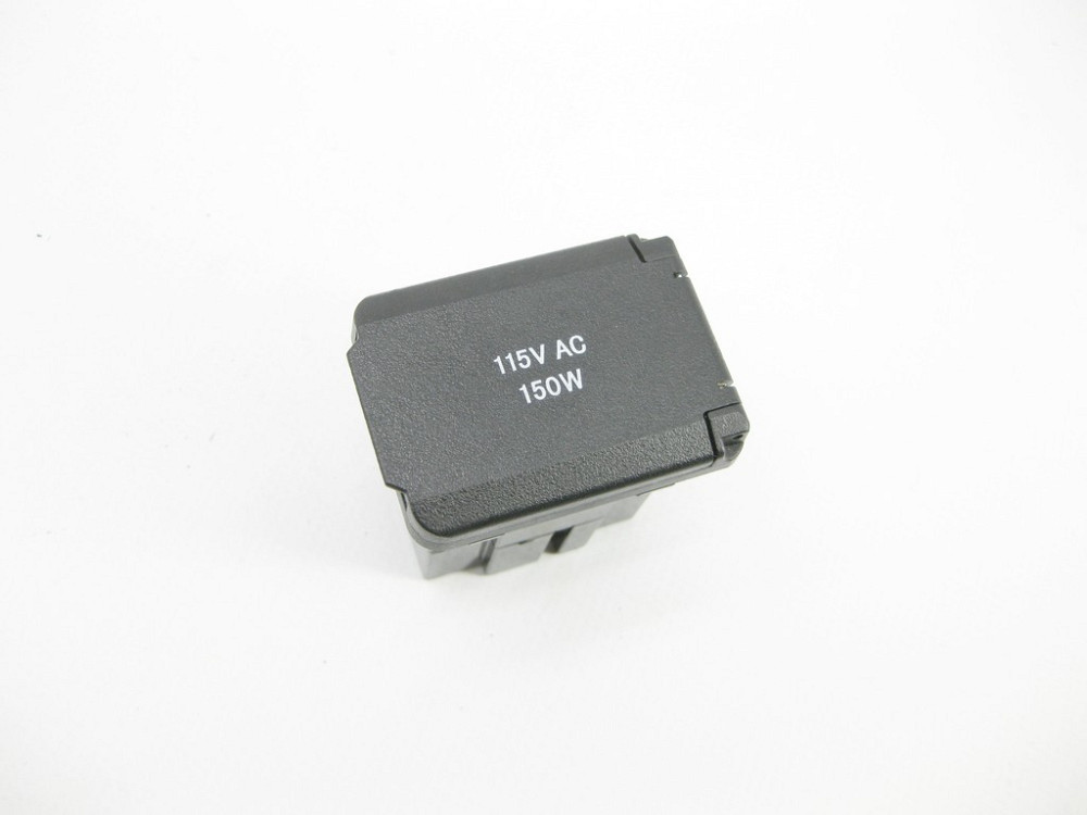 Mercedes-Benz  A0008206251 Розетка 115V під заднім сидінням праворуч GLC Coupe C253 GLC X253 C-class W204 Одеса - фото 1