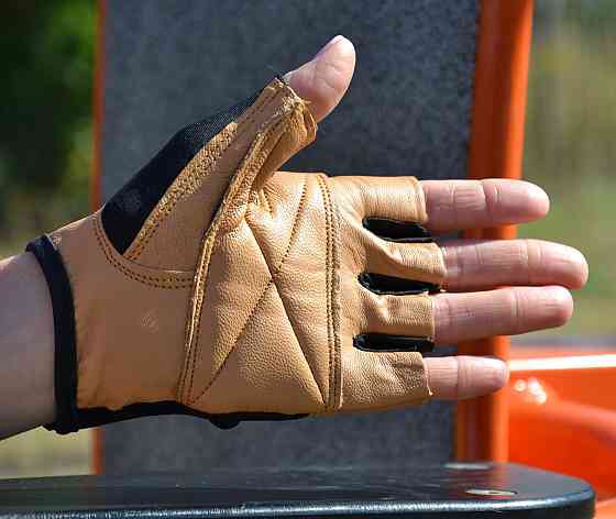 Перчатки для фітнесу MadMax MFG-444 Fitness Brown M Кам'янське