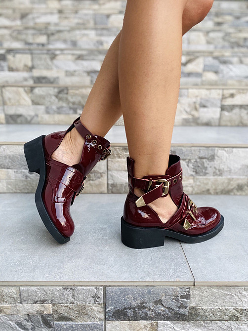 Жіночі черевики бордові з натуральної лакованої шкіри весна-осінь демісезонні з байковою підкла Коломия - фото 10