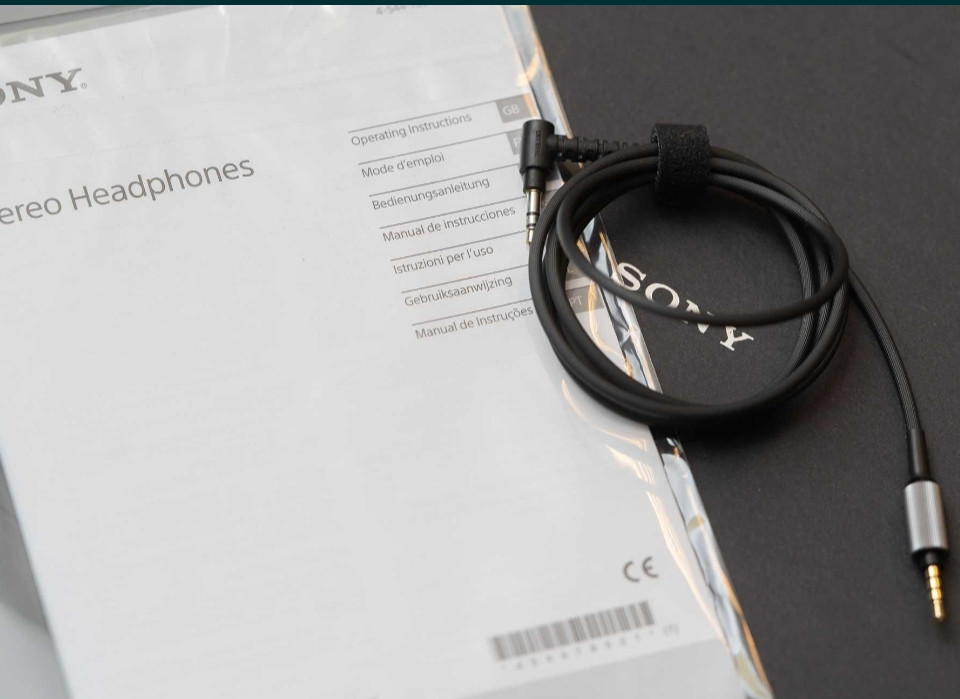 Наушники топовые Hi-Res Sony MDR1A Silver MDR-1A/S. Киев - изображение 2