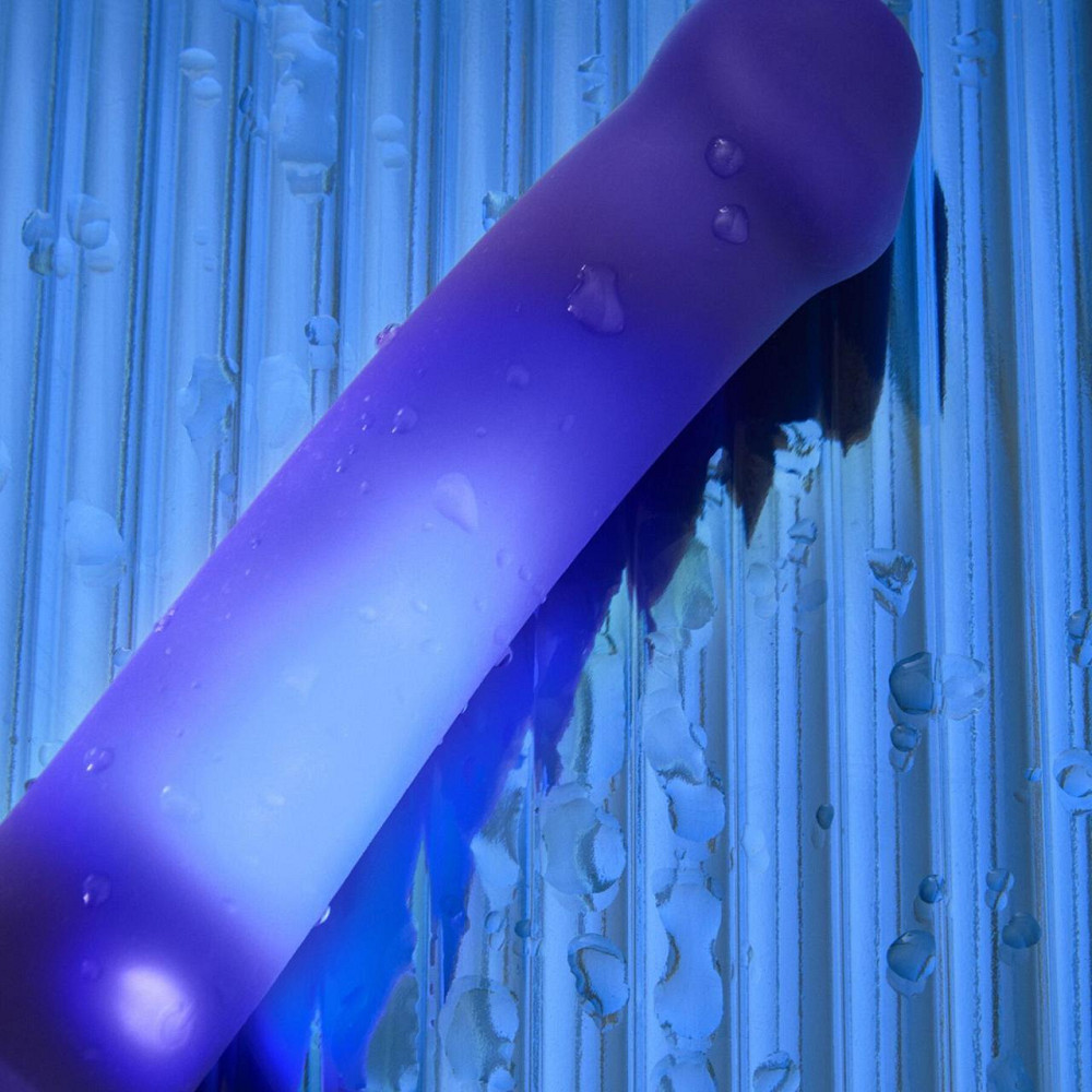 Дилдо, що світиться Strap-On-Me Glow-LED Dildo Purple - M Sex Aura Київ - фото 8