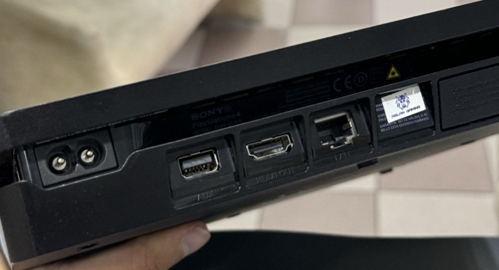 Консоль SONY PlayStation 4 Slim, 900gb, Чорна, 3 ревізія, 2 геймпада. Київ - фото 3