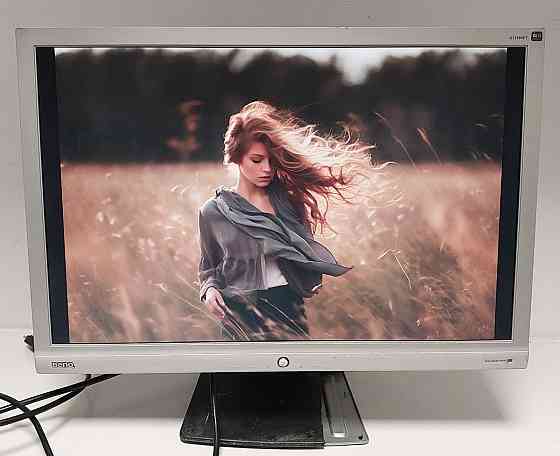 Монітор 22